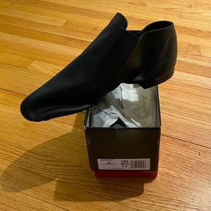 Adult jazz dance shoes. Capezio leather, never worn.